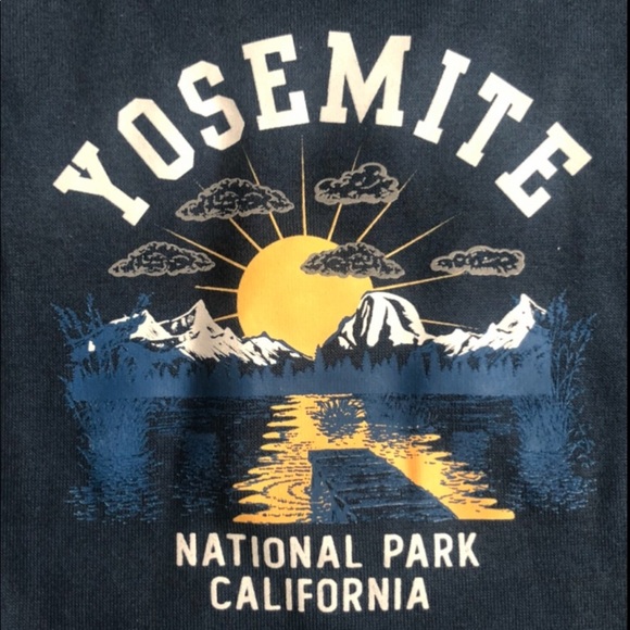 Yosemite Graphic Crop Tank - Picture 3 of 4